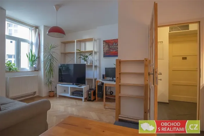 Prodej bytu 2+kk, Praha, U Uranie, 40 m2