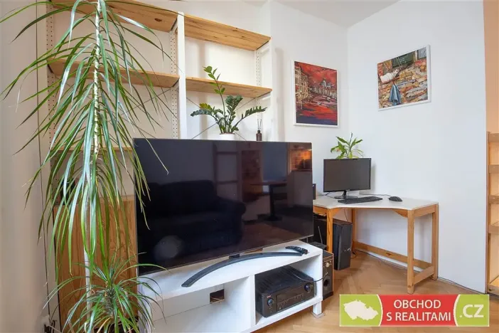 Prodej bytu 2+kk, Praha, U Uranie, 40 m2