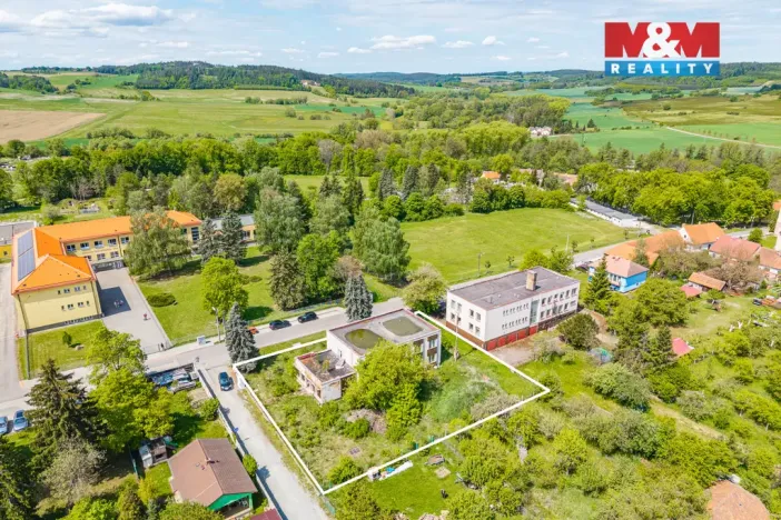 Prodej obchodního prostoru, Mirotice, Školní, 700 m2