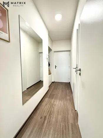 Pronájem bytu 1+kk, Praha - Libeň, U Rokytky, 72 m2