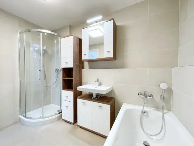 Pronájem bytu 3+kk, Praha, Počernická, 82 m2