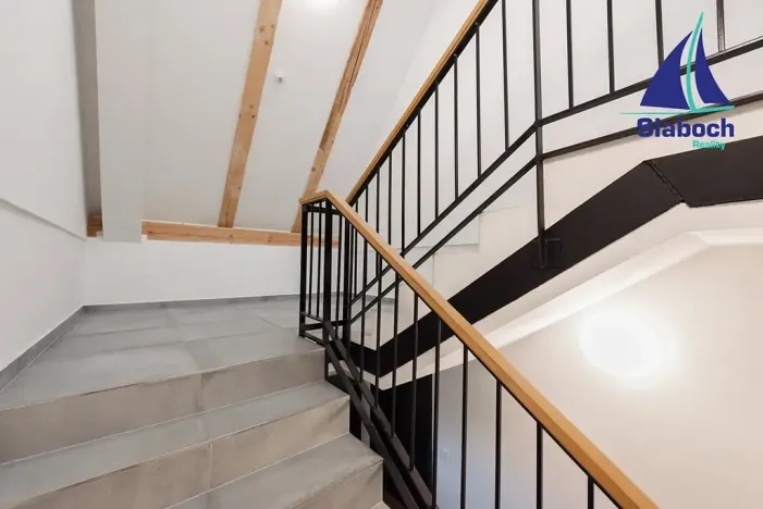 Prodej bytu 2+kk, Praha - Jinonice, Řeporyjská, 84 m2