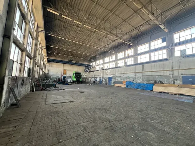 Prodej výrobních prostor, Dívčice, 1430 m2