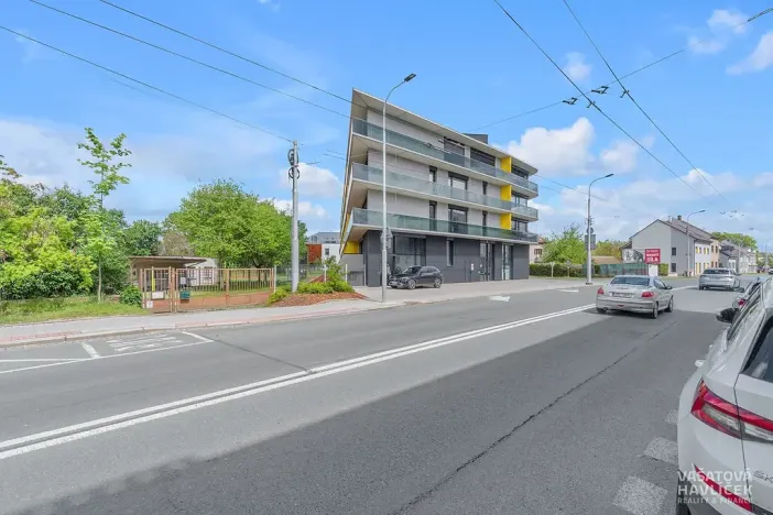 Pronájem bytu 2+kk, Hradec Králové, Pražská třída, 60 m2