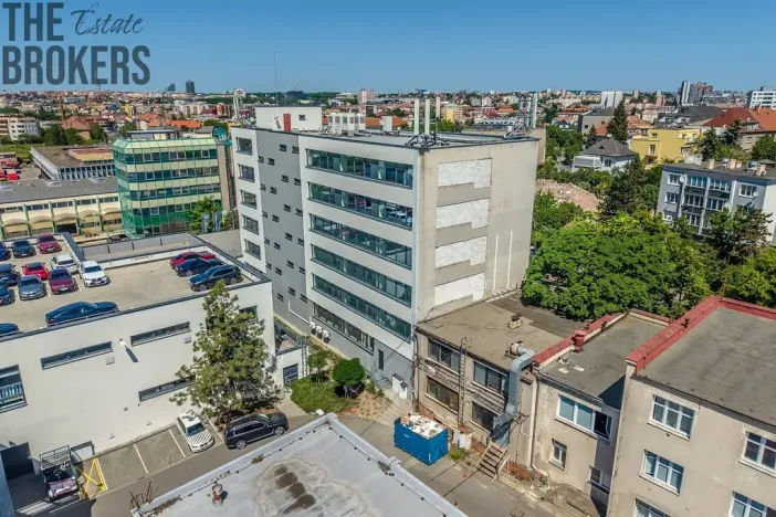 Pronájem kanceláře, Praha - Strašnice, Průběžná, 375 m2