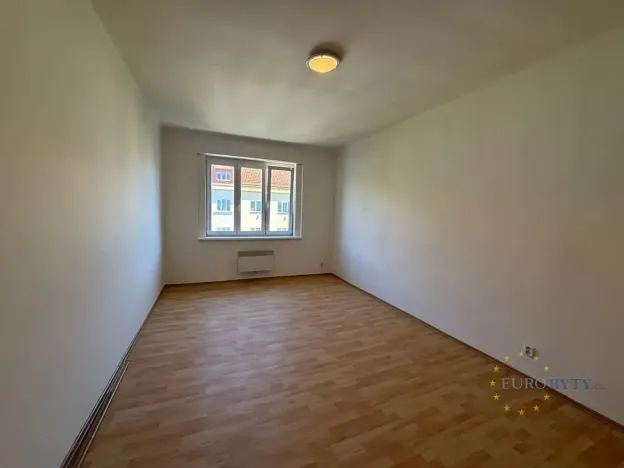 Pronájem bytu 1+kk, Praha - Nusle, Žateckých, 40 m2