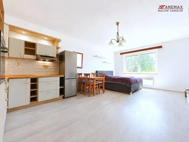 Prodej bytu 1+kk, Zeleneč, Čsl. armády, 37 m2