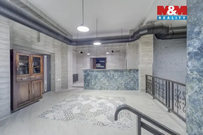 Prodej obchodního prostoru, Karlovy Vary, Foersterova, 952 m2