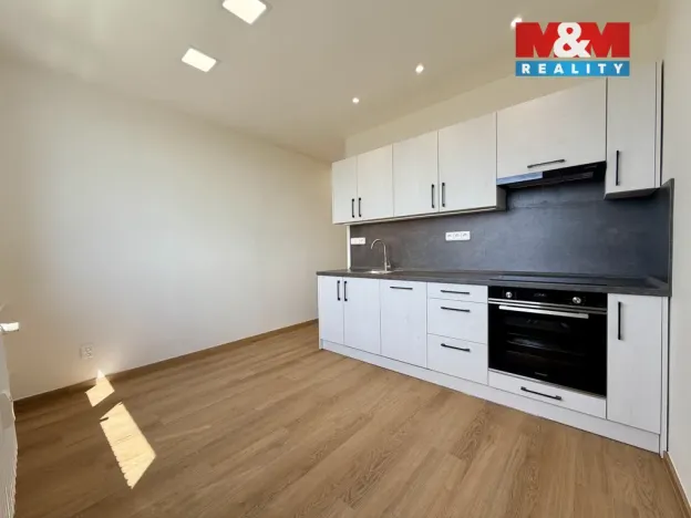 Pronájem bytu 2+1, Ivančice, Luční, 55 m2
