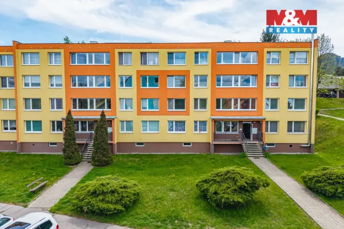 Prodej bytu 1+kk, Bílina, Alšova, 27 m2