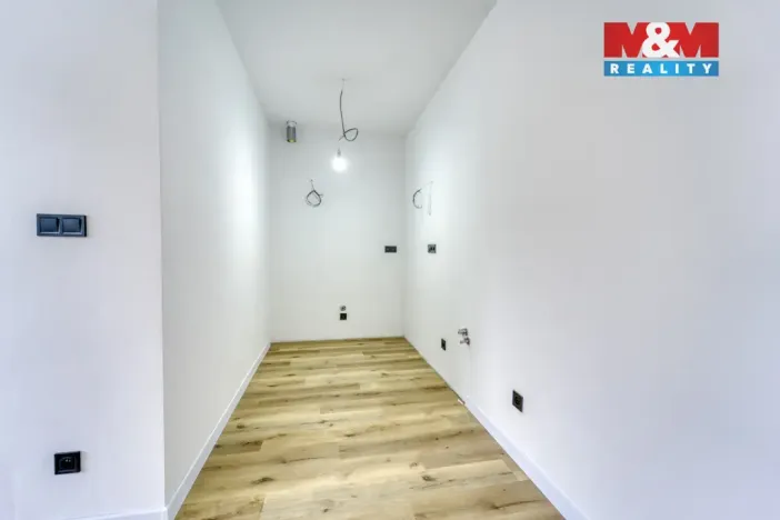 Pronájem bytu 2+kk, Tlučná, Tlučenská kolonie, 41 m2