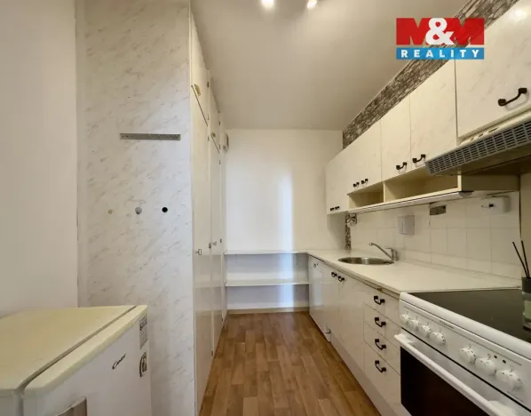 Pronájem bytu 3+kk, Praha - Kyje, Travná, 65 m2