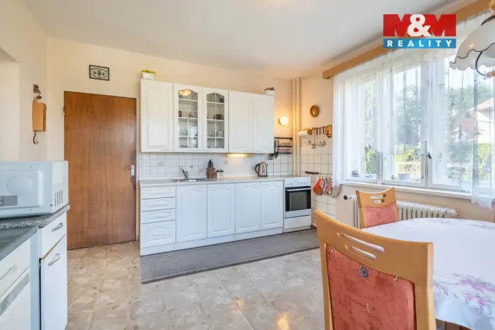 Prodej rodinného domu, Praha - Řeporyje, K Třebonicům, 263 m2