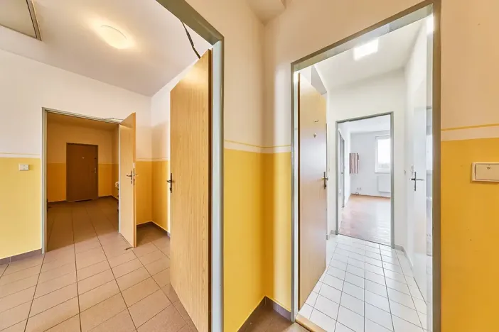 Prodej bytu 2+kk, Úpice, Národní, 46 m2
