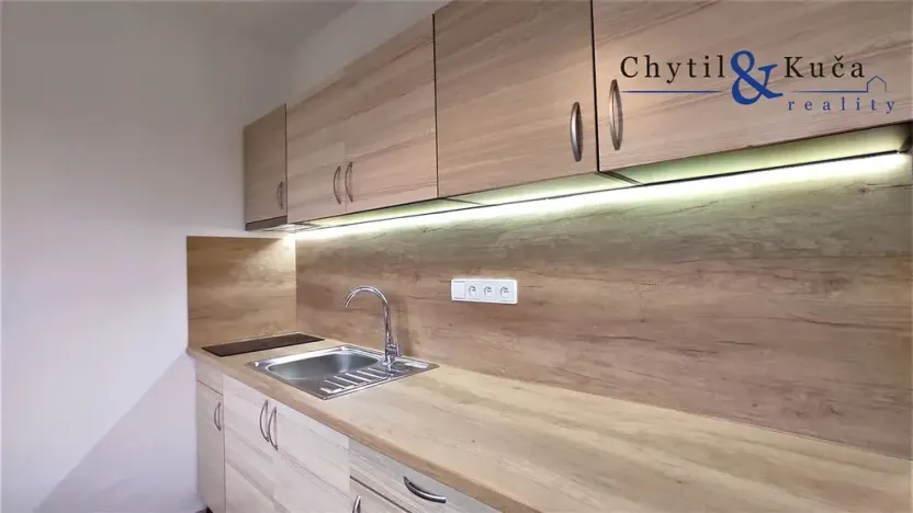 Pronájem bytu 1+1, Přerov, U Tenisu, 42 m2