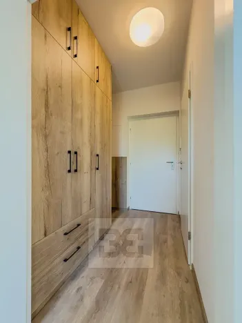 Pronájem bytu 1+kk, Český Brod, Langova, 27 m2