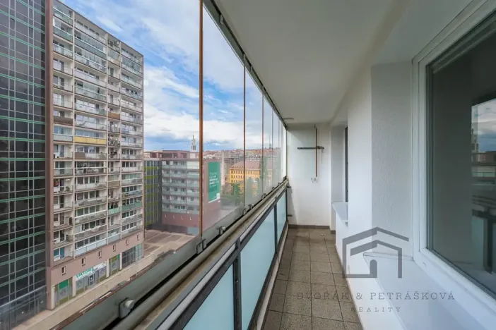 Prodej bytu 3+1, Praha - Vršovice, Uzbecká, 74 m2