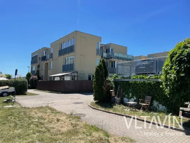 Prodej bytu 2+kk, Praha, Pod Formankou, 55 m2