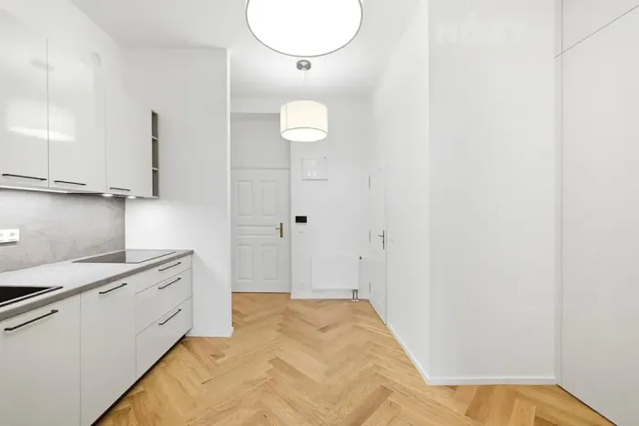 Pronájem bytu 2+kk, Praha - Vinohrady, Velehradská, 44 m2