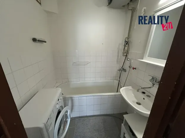Pronájem bytu 1+kk, Brno, Staňkova, 25 m2