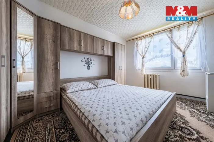 Prodej bytu 3+1, Krupka - Maršov, Karla Čapka, 79 m2