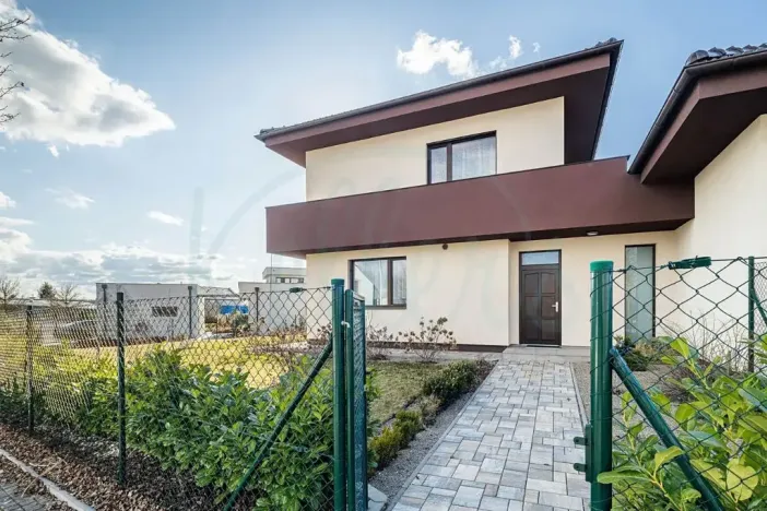Pronájem rodinného domu, Vysoký Újezd, Pod Ovčínem, 244 m2