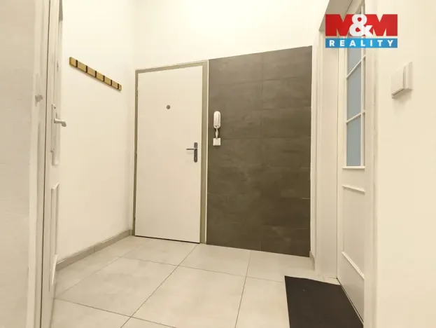 Pronájem bytu 2+kk, Praha - Žižkov, Bořivojova, 35 m2
