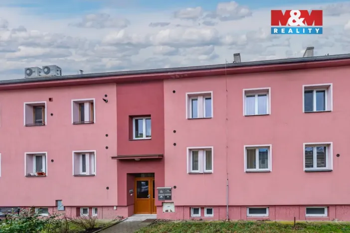 Prodej bytu 2+1, Milovice, Dukelská, 61 m2