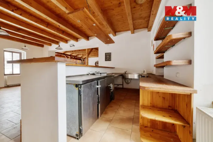 Prodej rodinného domu, Stráž nad Ohří - Boč, 500 m2