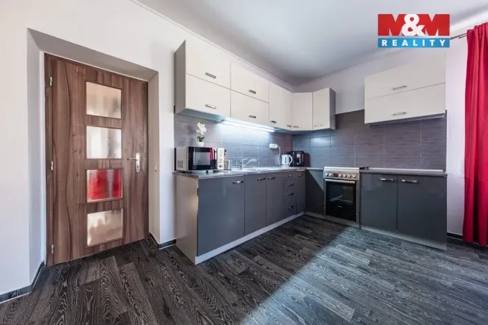 Prodej rodinného domu, Radonice, Příčná, 63 m2