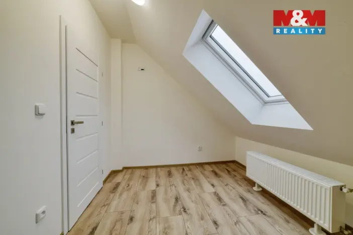 Pronájem bytu 3+kk, Luby, Revoluční, 74 m2