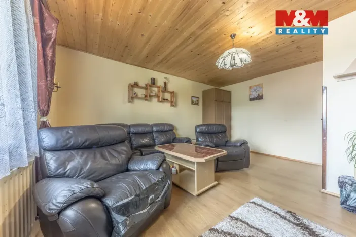 Prodej rodinného domu, Chuchelna, 250 m2