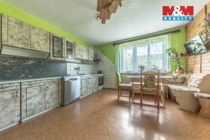 Prodej rodinného domu, Chuchelna, 250 m2