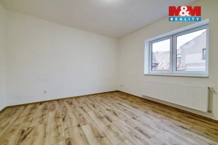 Pronájem bytu 3+kk, Luby, Revoluční, 71 m2