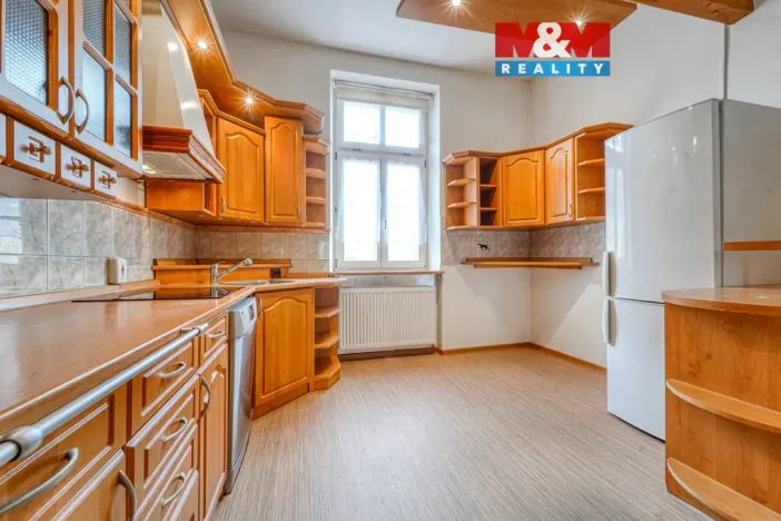 Pronájem bytu 2+1, Plzeň - Severní Předměstí, Na Roudné, 69 m2