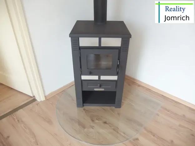 Pronájem bytu 2+1, Liberec, Na Srázu, 52 m2
