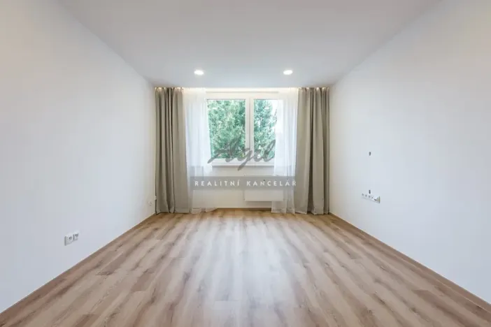 Pronájem bytu 1+1, Šlapanice, 30 m2