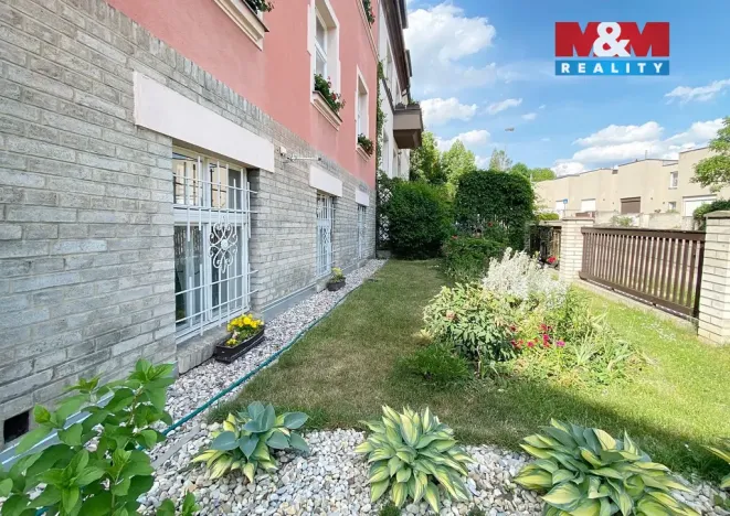 Pronájem bytu 3+kk, Praha - Střešovice, U střešovických hřišť, 95 m2