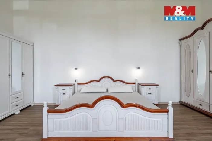 Prodej rodinného domu, Moravec, 220 m2