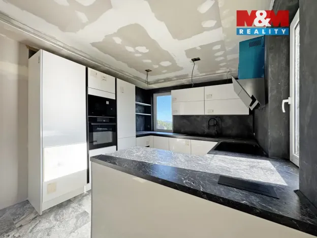 Prodej rodinného domu, Smolné Pece, 202 m2