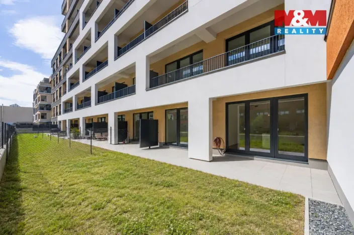 Prodej bytu 2+kk, Praha - Hloubětín, Poděbradská, 71 m2