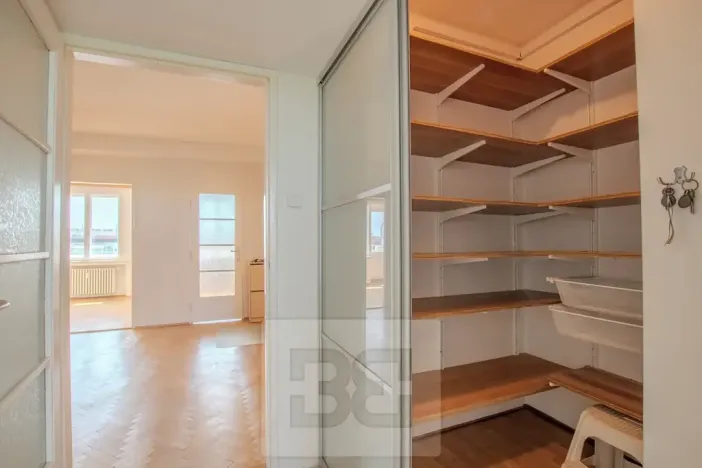 Pronájem bytu 3+1, Praha - Vinohrady, Písecká, 79 m2
