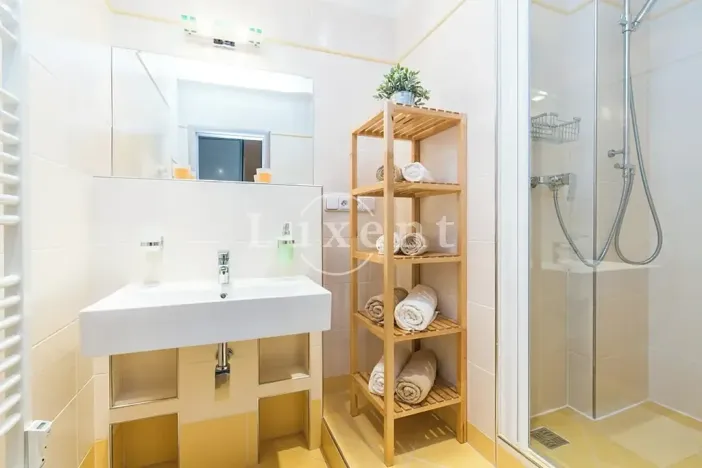 Pronájem bytu 2+1, Praha - Vokovice, Kladenská, 61 m2