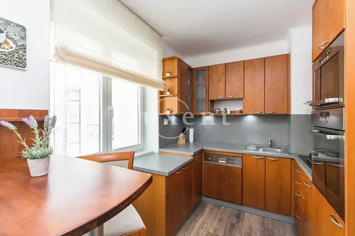 Pronájem bytu 2+1, Praha - Vokovice, Kladenská, 61 m2