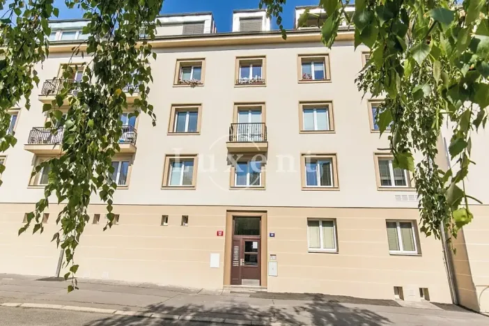 Pronájem bytu 2+1, Praha - Vokovice, Kladenská, 61 m2