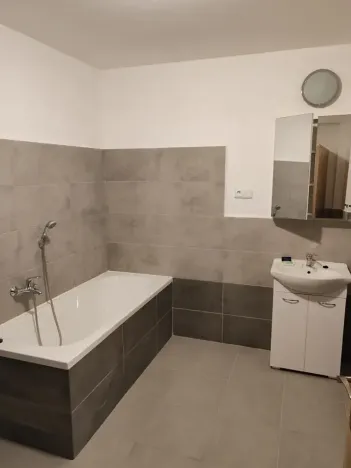 Pronájem bytu 2+kk, Třebíč, Karlovo nám., 46 m2