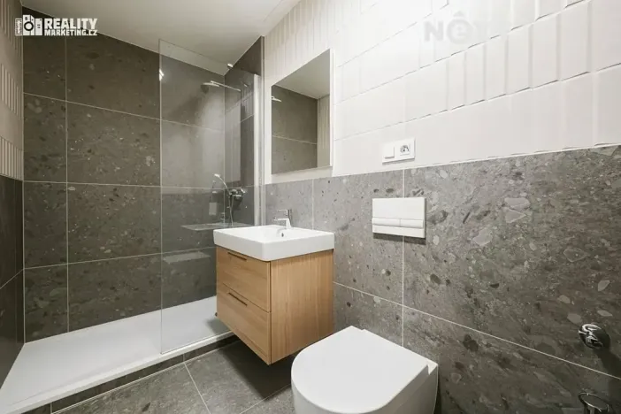 Pronájem bytu 1+kk, Brno, Bratislavská, 37 m2