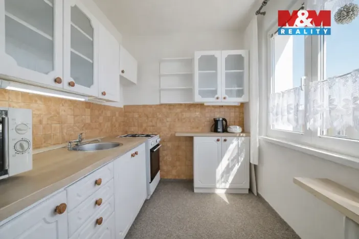 Prodej bytu 2+1, Cheb, V Zahradách, 60 m2