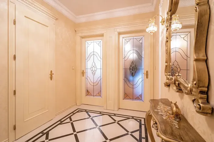 Prodej bytu 3+1, Karlovy Vary, Divadelní náměstí, 113 m2