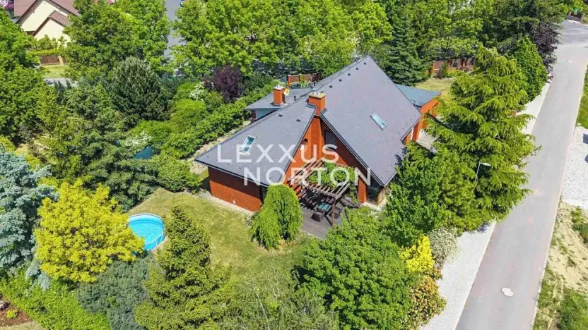 Prodej rodinného domu, Hřebeč, Jižní, 256 m2